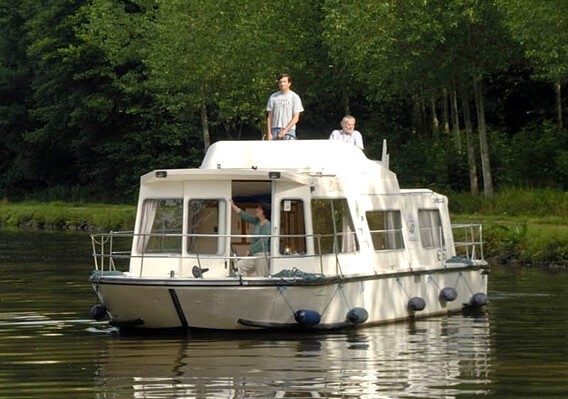 Bateau Espade Concept Fly